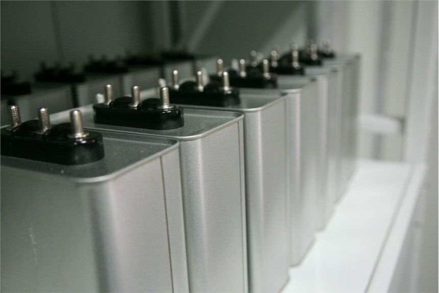 電容器能通過直流電嗎？為什么？